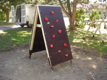 Horolezecká preliezacia stena, výška 1,9 m