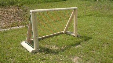 Futbalová branka 1,5 x 0,8 m so sieťou na kovových pätkách